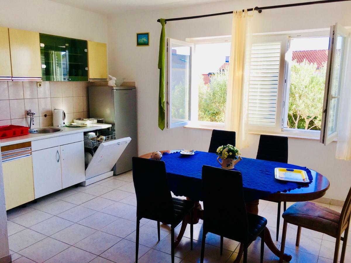 Apartmani Nina Sibenik Bagian luar foto