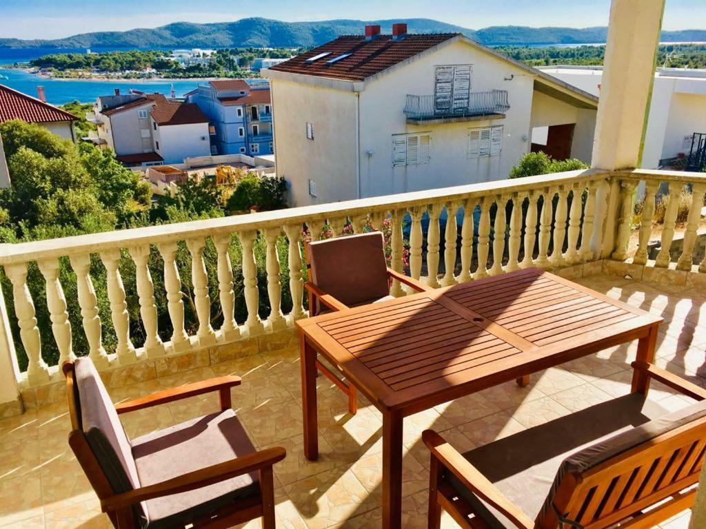 Apartmani Nina Sibenik Bagian luar foto
